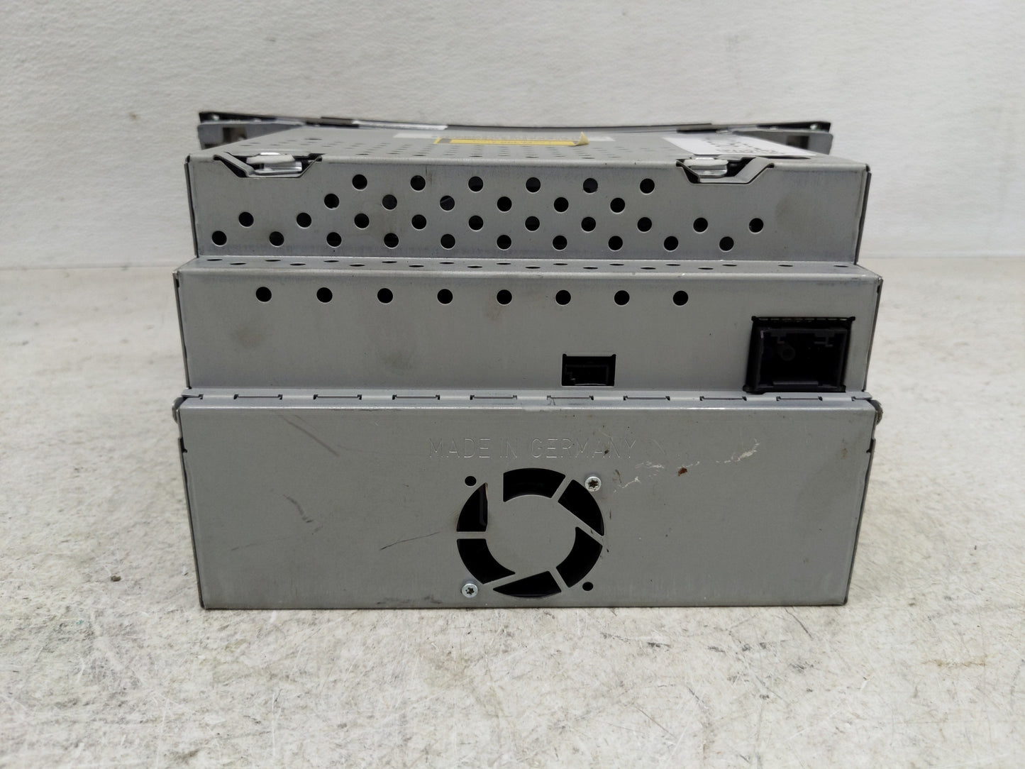 2006-2007 Mercedes-Benz E350 Radio AM FM Cd Player Receiver Replacement P/N:A 211 820 27 97 Fits Fits 2005 2006 2007 OEM Use