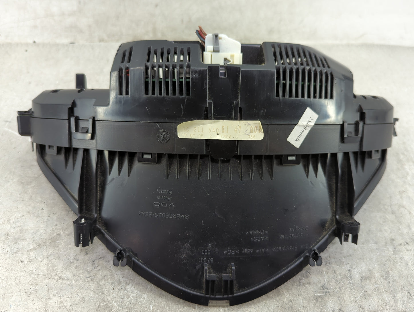 2006 Mercedes-Benz E350 Instrument Cluster Speedometer Gauges P/N:A 211 540 51 47 Miles: Fits OEM Used Auto Parts - Oemuseda