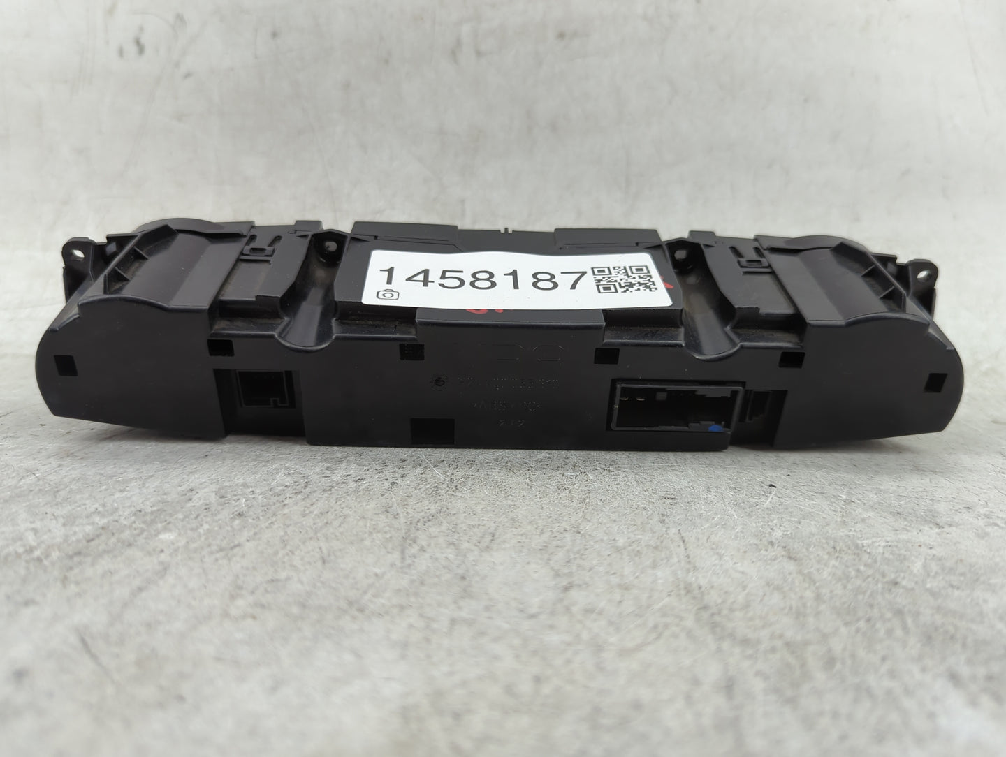 2006-2007 Mercedes-Benz E350 Climate Control Module Temperature AC/Heater Replacement P/N:211 830 1885 Fits Fits 2006 2007 O