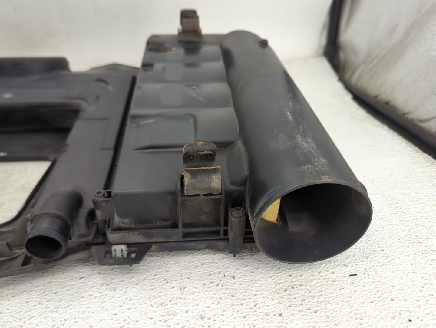 2006-2012 Mercedes-benz E350 Air Cleaner Intake-duct Hose Tube - Oemusedautoparts1.com