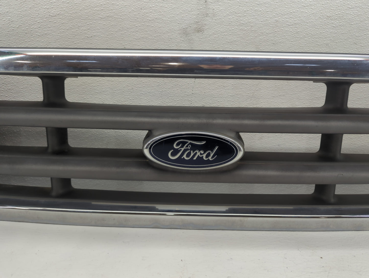 Mercedes-benz E350 Front Bumper Grille Cover - Oemusedautoparts1.com