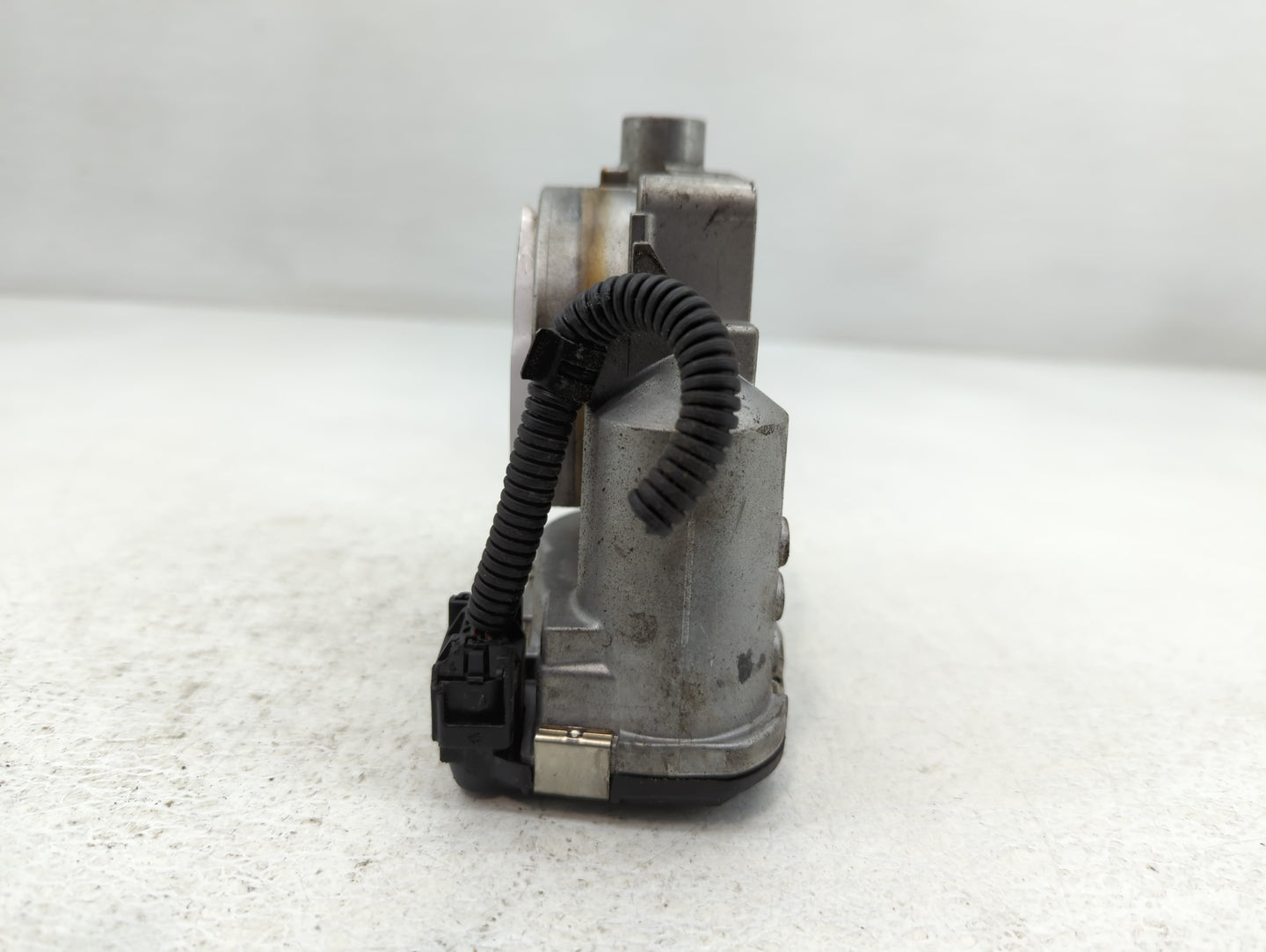 2006 Mercedes-Benz E350 Throttle Body P/N:0 280 750 017 A 113 141 01 25 Fits OEM Used Auto Parts - Oemusedautoparts1.com