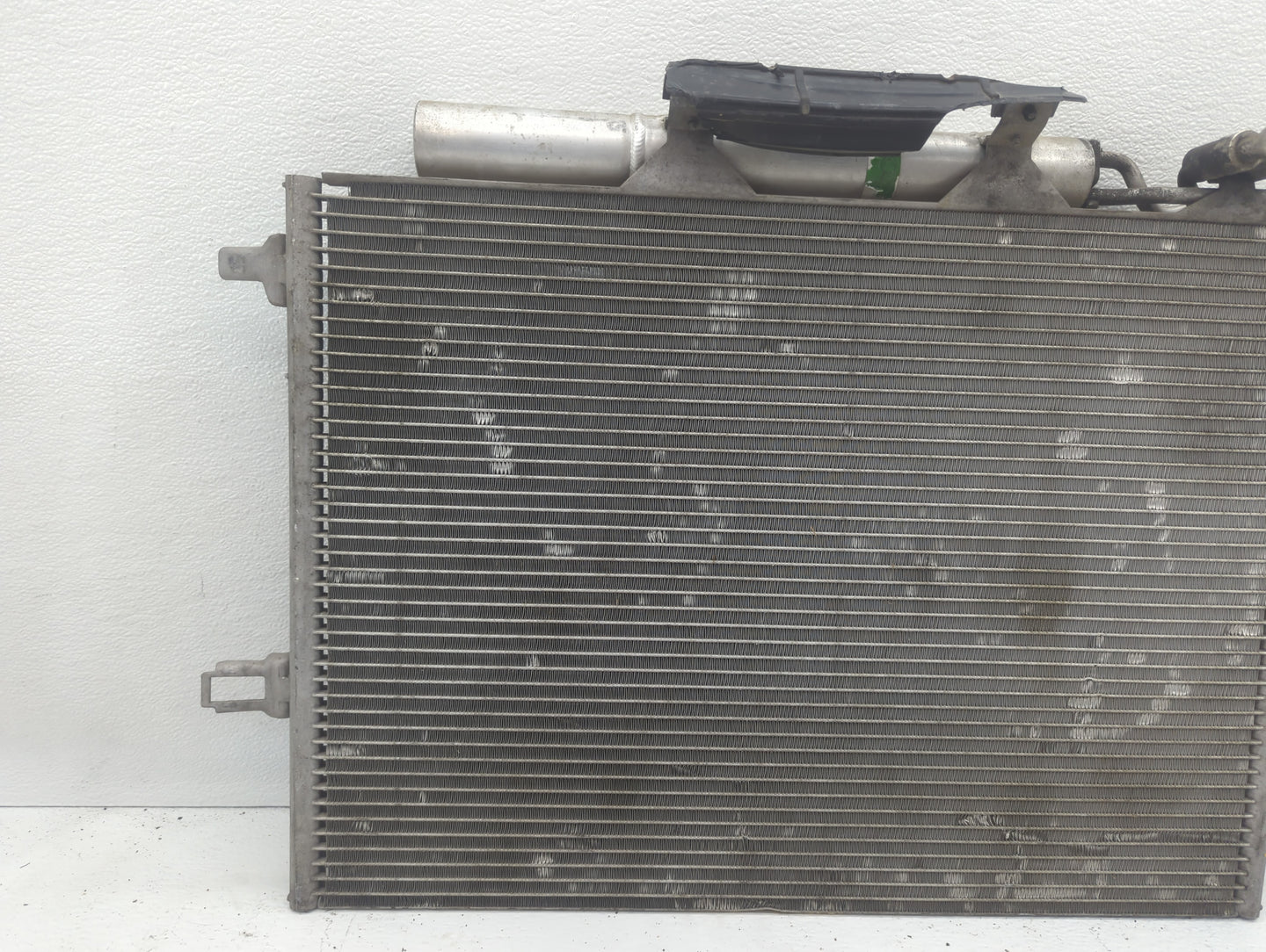 Mercedes-benz E500 Engine Cooling Radiator Condenser Black - Oemusedautoparts1.com