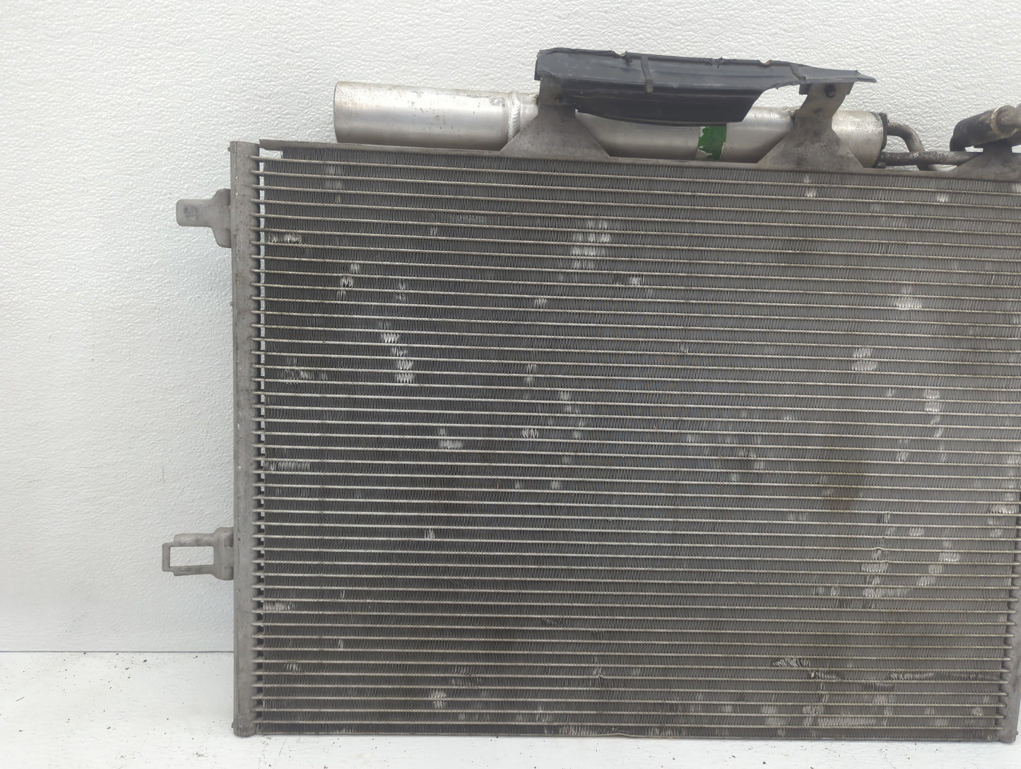 Mercedes-benz E500 Engine Cooling Radiator Condenser Black - Oemusedautoparts1.com