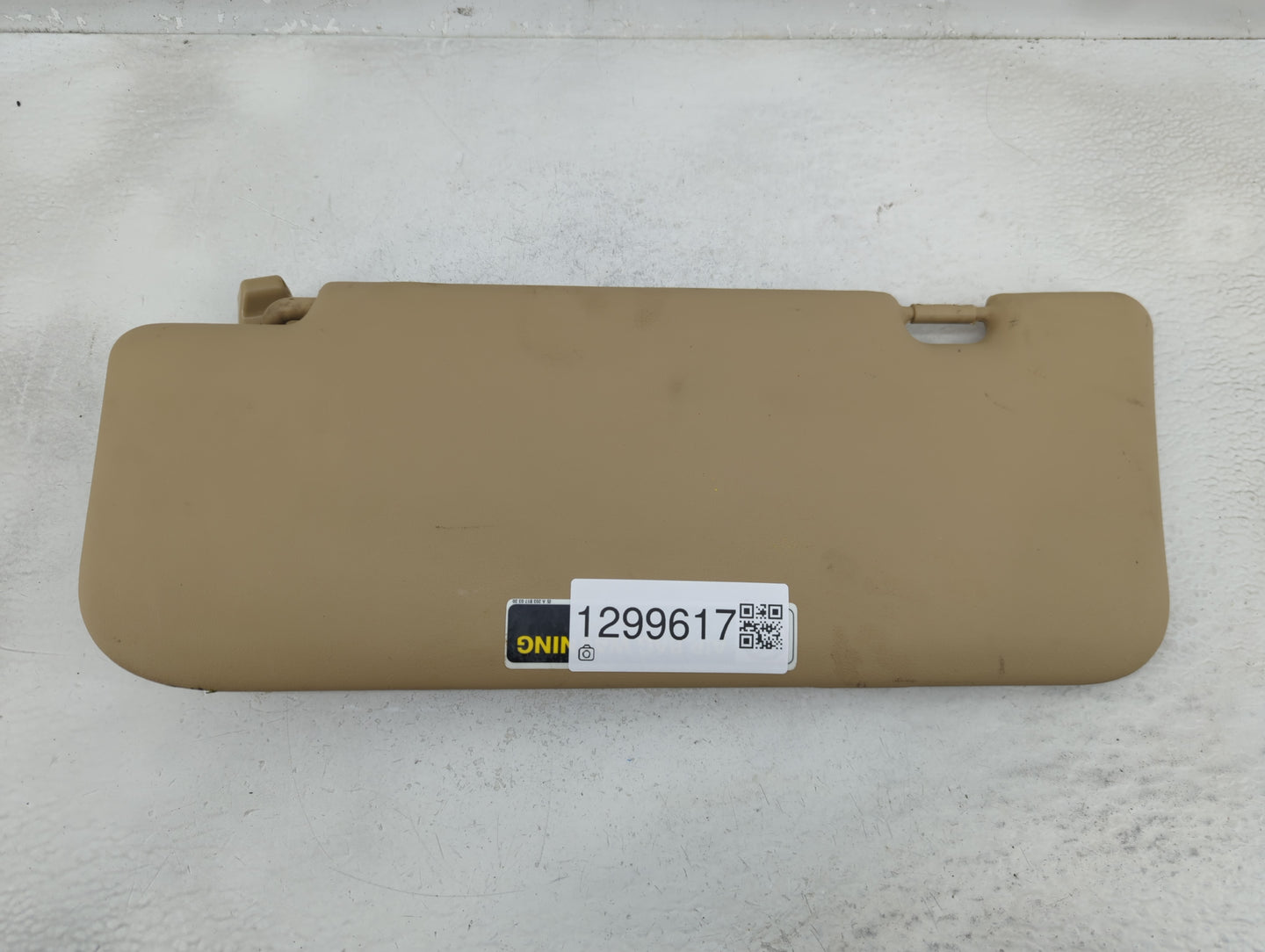 2006 Mercedes-Benz Ml250 Sun Visor Shade Replacement Passenger Right Mirror Fits Fits 2007 2008 2009 2010 2011 2012 OEM Used