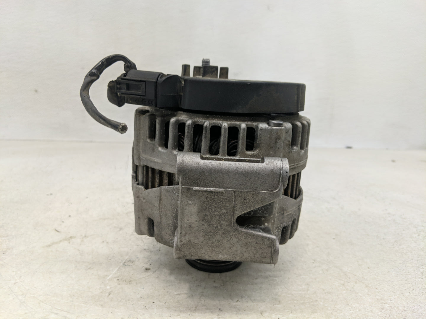 2006 Mercedes-Benz Ml250 Alternator Replacement Generator Charging Assembly Engine OEM P/N:A 014 154 04 02 A 272 154 0102 Fi