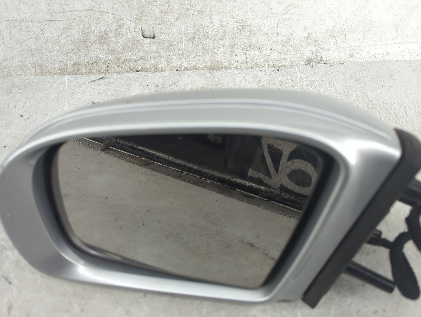 2006 Mercedes-Benz Ml250 Driver Side View Mirror - Left Door Mirror OEM Used - Oemusedautoparts1.com
