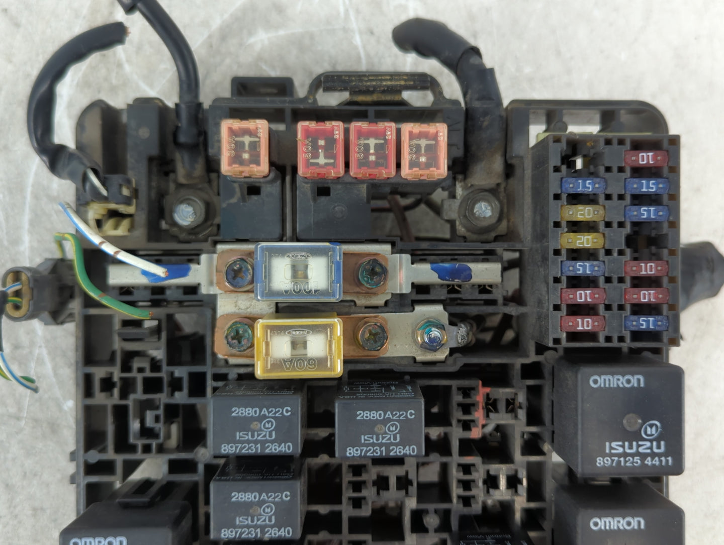 2006-2009 Mercedes-Benz Ml350 Fusebox Fuse Box Panel Relay Module P/N:897239 3680 Fits Fits 2006 2007 2008 2009 OEM Used Aut