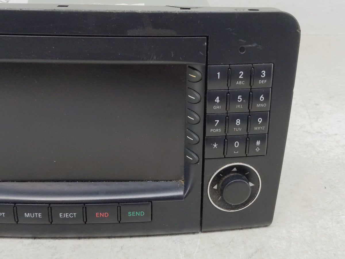 2006-2007 Mercedes-Benz Ml350 Radio AM FM Cd Player Receiver Replacement P/N:A 164 820 04 79 Fits Fits 2006 2007 OEM Used Au
