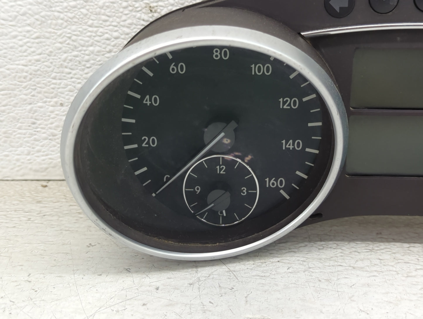 2006-2007 Mercedes-Benz Ml350 Instrument Cluster Speedometer Gauges P/N:A164 540 09 47 Miles: Fits Fits 2006 2007 OEM Used A