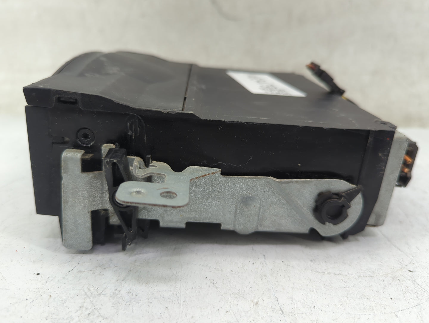 2006-2010 Mercedes-benz Ml350 Radio Cd Changer - Oemusedautoparts1.com