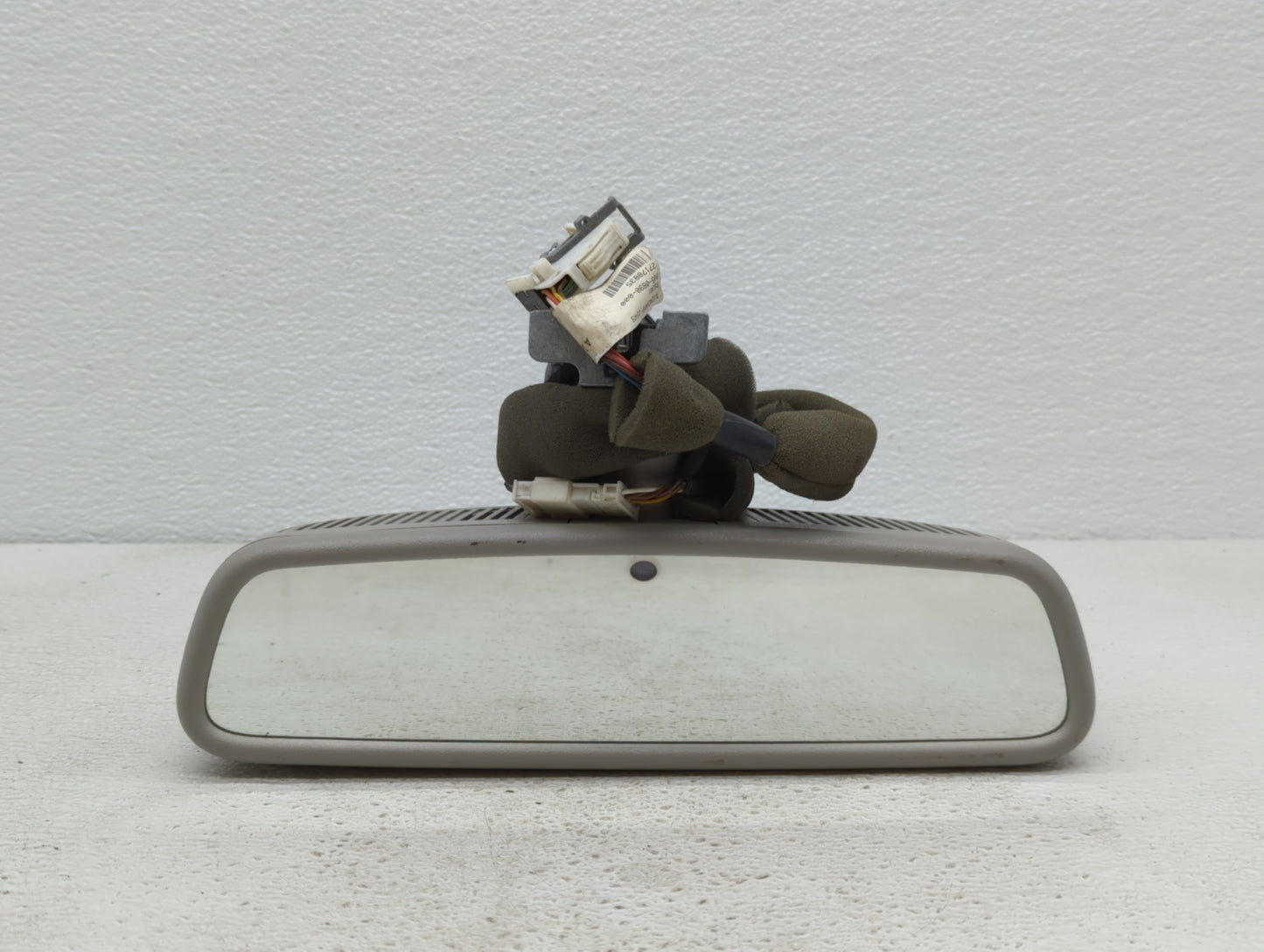 2006 Mercedes-Benz Ml450 Interior Rear View Mirror Replacement OEM P/N:E11025902 010696 Fits OEM Used Auto Parts - Oemusedau