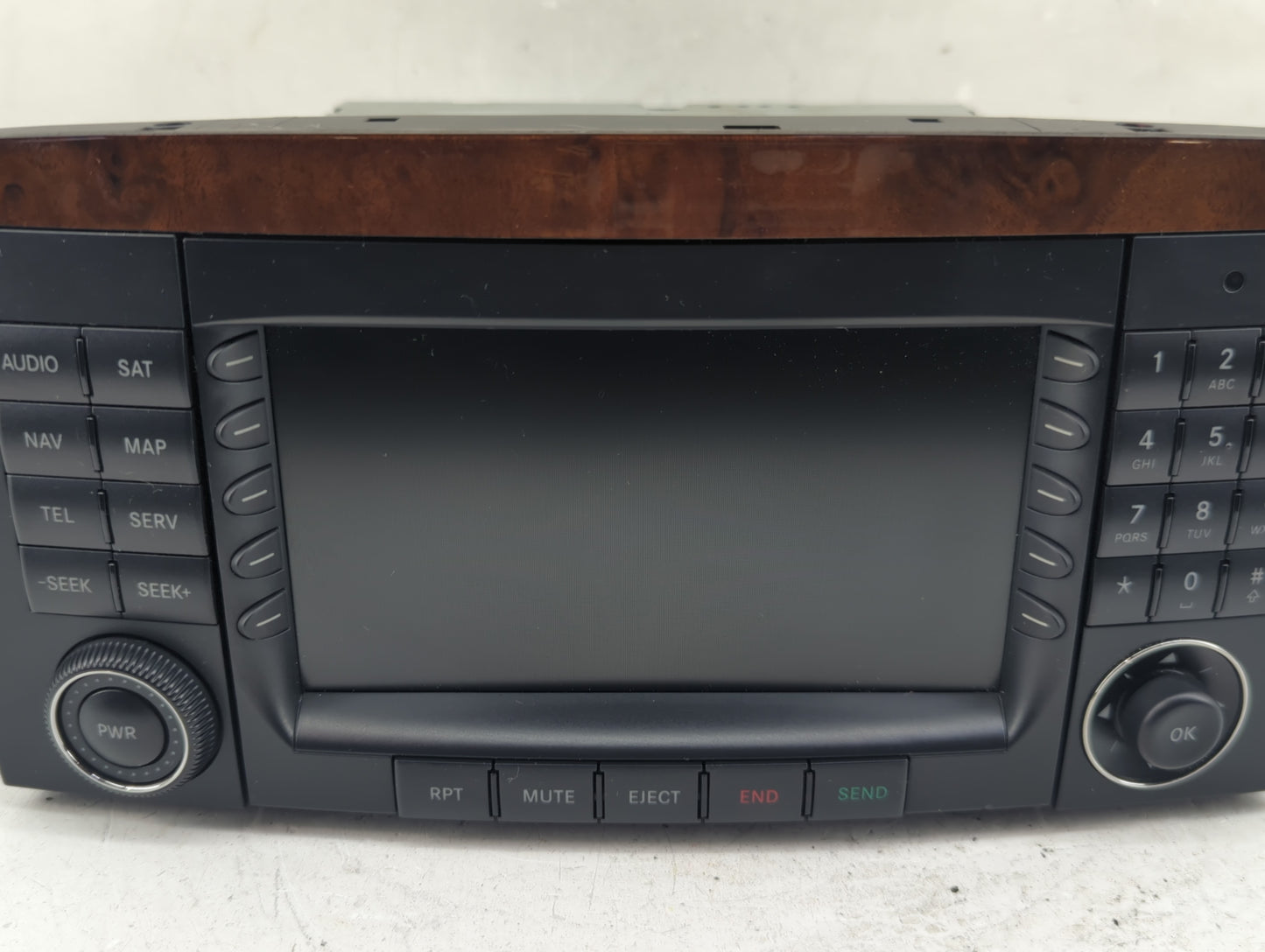 2006-2007 Mercedes-Benz R350 Radio AM FM Cd Player Receiver Replacement P/N:A 251 820 08 79 A 251 820 17 79 Fits Fits 2006 2