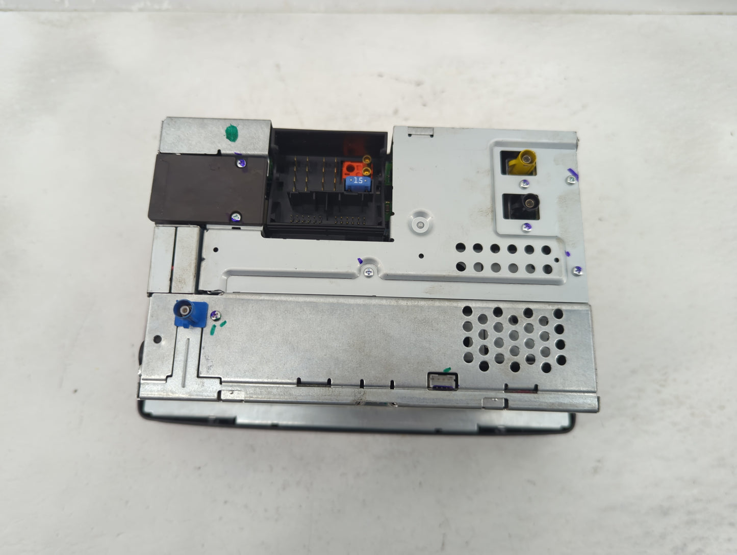 2006-2007 Mercedes-Benz R350 Radio AM FM Cd Player Receiver Replacement P/N:A 251 820 08 79 A 251 820 17 79 Fits Fits 2006 2