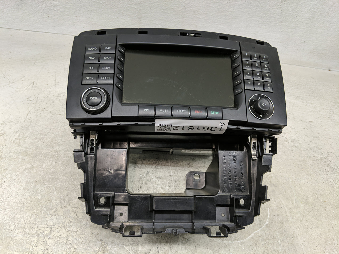 2006-2007 Mercedes-Benz R350 Radio AM FM Cd Player Receiver Replacement P/N:18111692 A251870358980 Fits Fits 2006 2007 OEM U