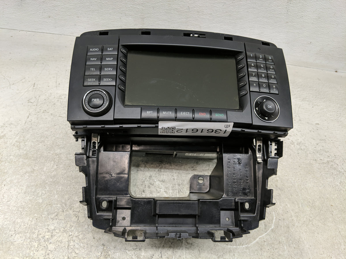 2006-2007 Mercedes-Benz R350 Radio AM FM Cd Player Receiver Replacement P/N:18111692 A251870358980 Fits Fits 2006 2007 OEM U
