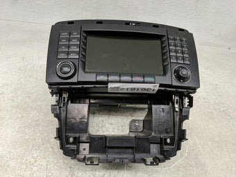 compare product 2006-2007 Mercedes-Benz R350 Radio AM FM Cd Player Receiver Replacement P/N:18111692 A251870358980 Fits Fits 2006 2007 OEM Used Auto Parts