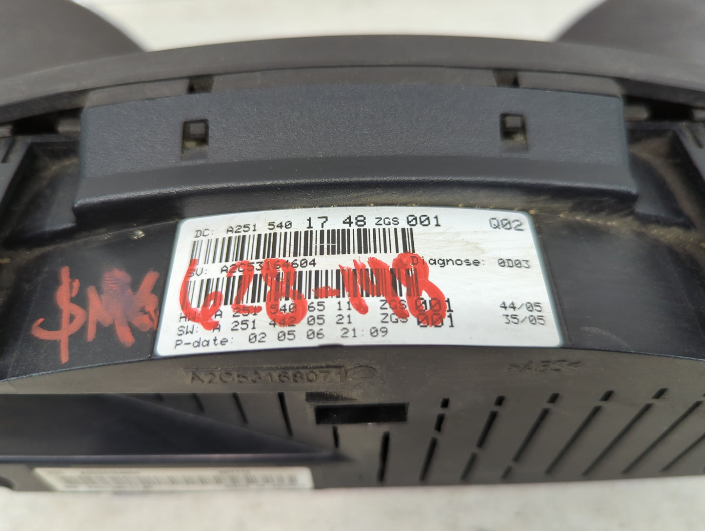 2006-2007 Mercedes-Benz R350 Instrument Cluster Speedometer Gauges P/N:A2515401748 A2515406511 Miles:154K Fits Fits 2006 200