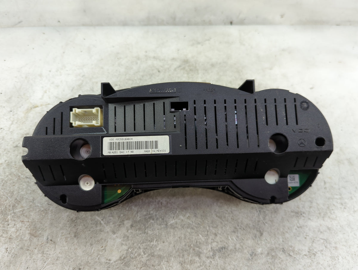 2006 Mercedes-Benz R350 Instrument Cluster Speedometer Gauges P/N:A2C53164604 A2515401748 Miles: Fits OEM Used Auto Parts - 