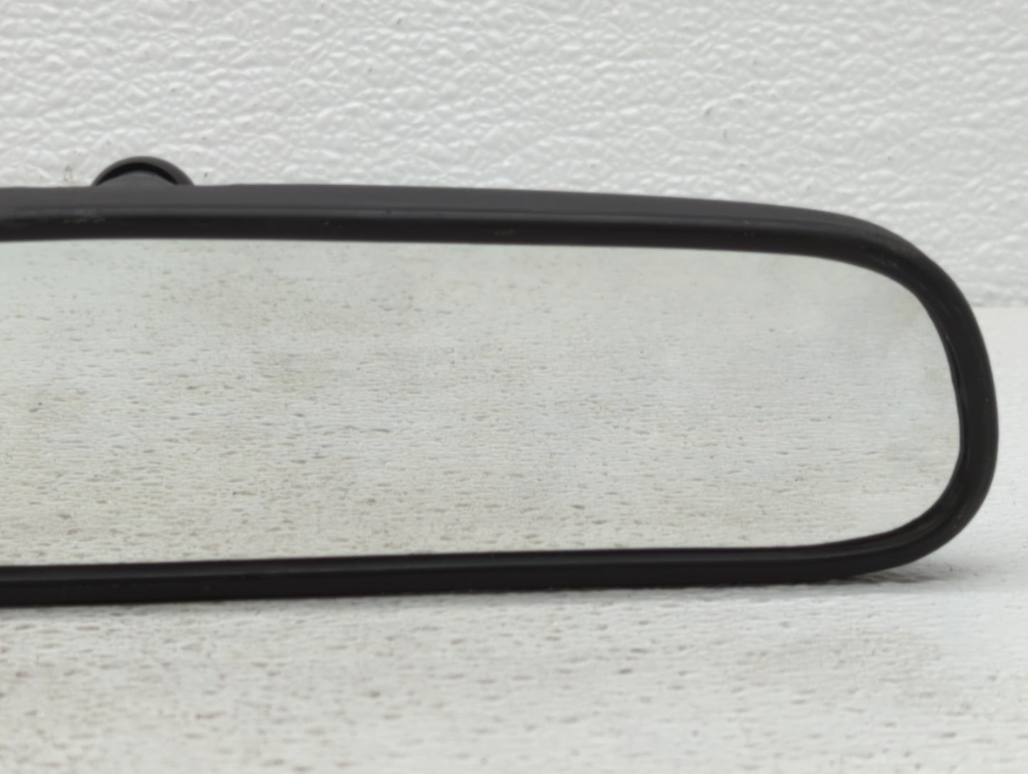 2006 Mercedes-Benz R350 Interior Rear View Mirror Replacement OEM P/N:E8011084 Fits OEM Used Auto Parts - Oemusedautoparts1.