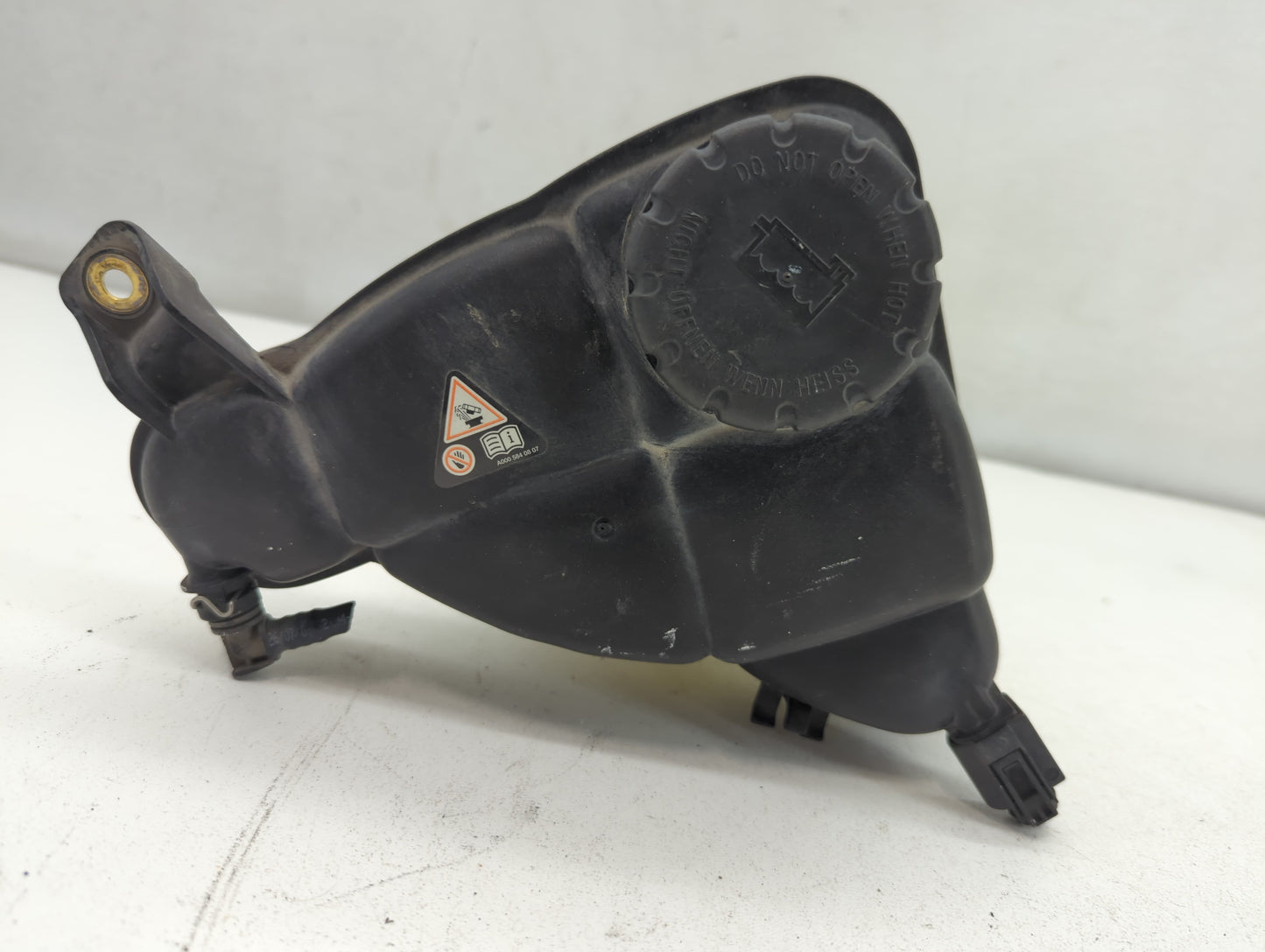 2006 Mercedes-benz R350 Windshield Washer Fluid Reservoir Bottle Oem - Oemusedautoparts1.com