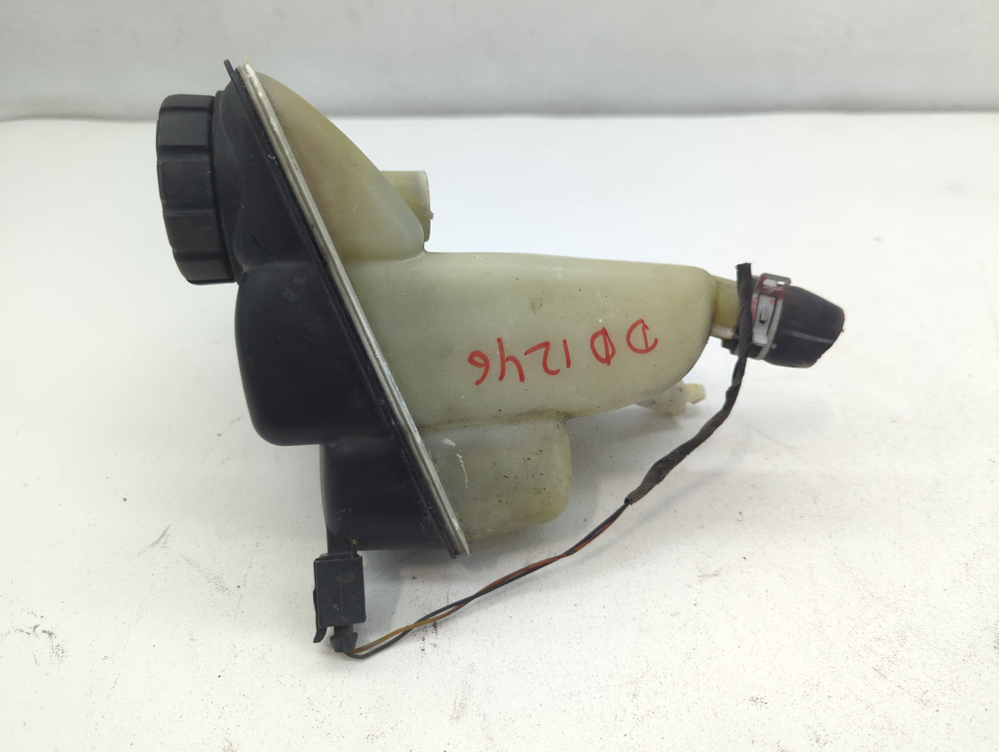 2006 Mercedes-benz R350 Windshield Washer Fluid Reservoir Bottle Oem - Oemusedautoparts1.com
