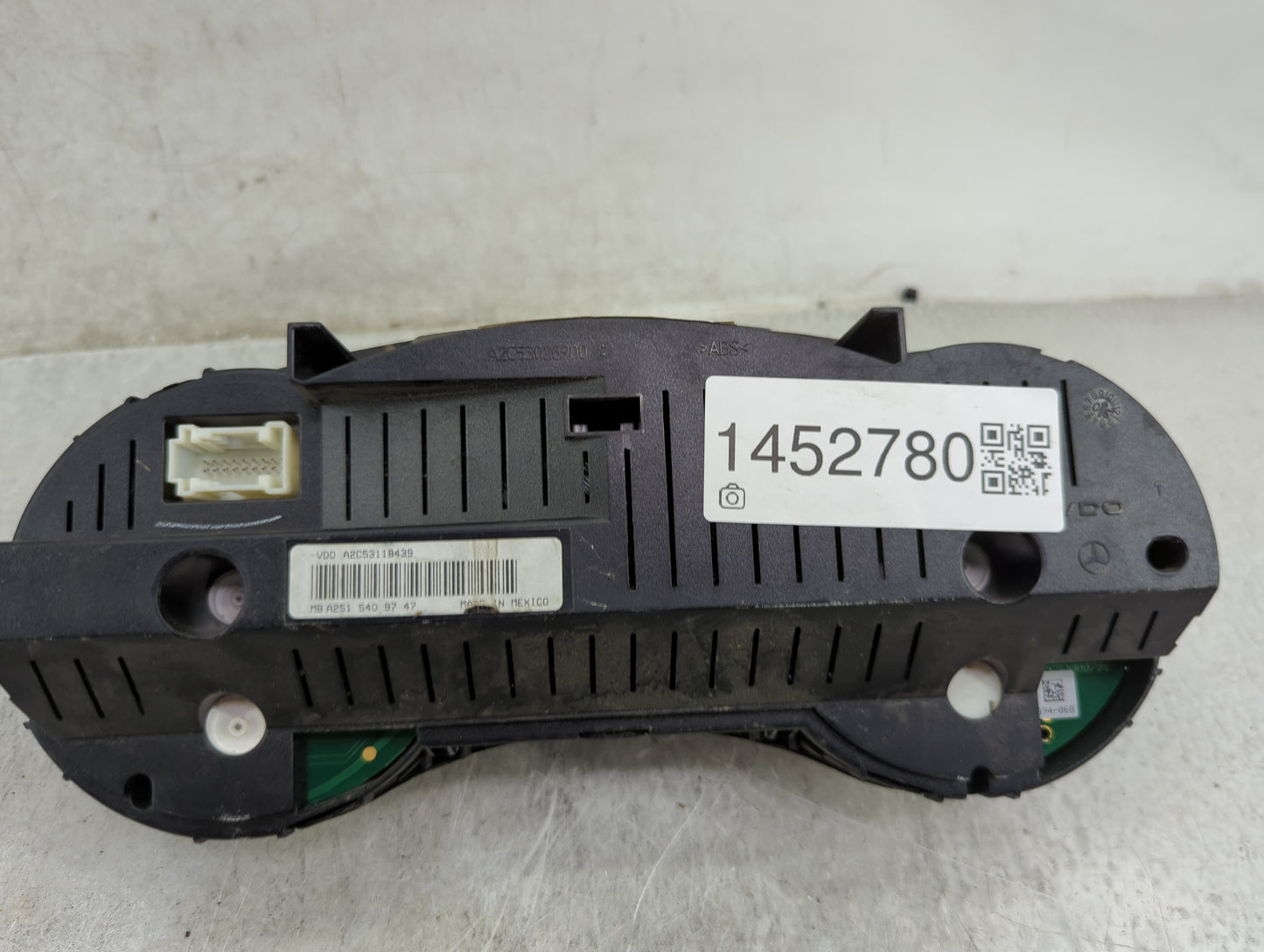 2006 Mercedes-Benz Rclass Instrument Cluster Speedometer Gauges P/N:A2C53118439 A2515409747 Miles:139K Fits Fits 2007 OEM Us