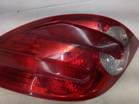 2006 Mercedes-Benz Rclass Tail Light Assembly Passenger Right OEM P/N:403102R 403122R, 403182R Fits Fits 2007 2008 2009 2010