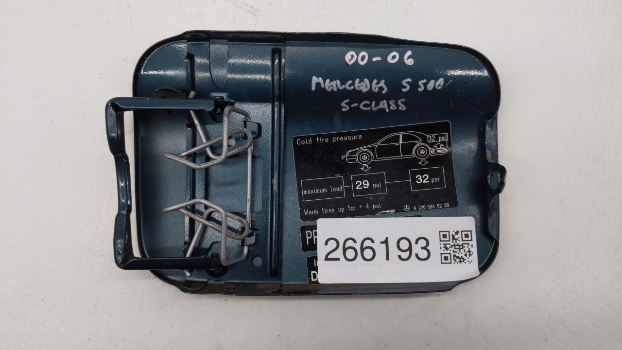 2006 Mercedes-benz S500 Fuel Tank Door Lid Gas Tank Green - Oemusedautoparts1.com