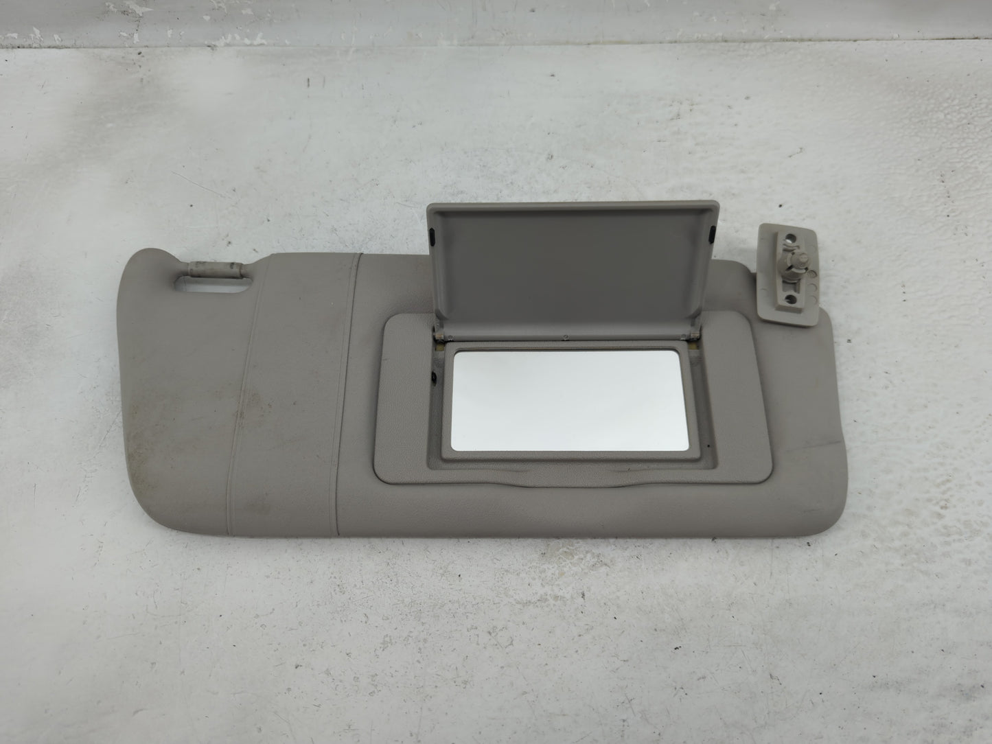 2005-2006 Mercedes-Benz S600 Sun Visor Shade Replacement Passenger Right Mirror Fits Fits 2005 2006 OEM Used Auto Parts - Oe