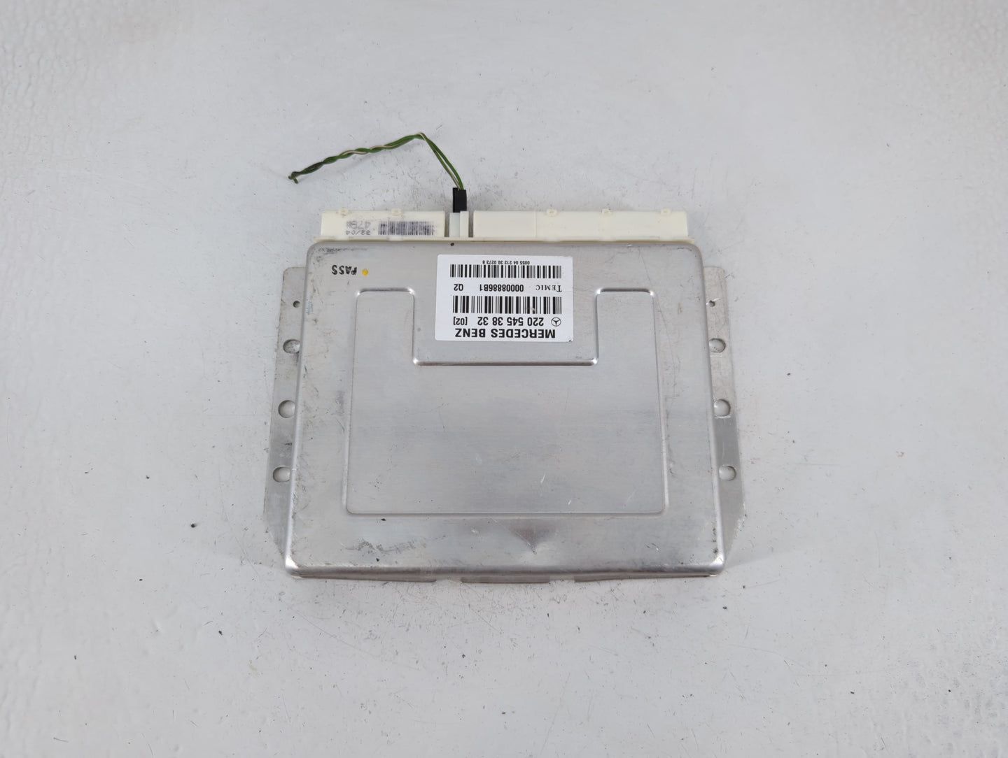 Mercedes-benz Sl500 Communication Control Module 220 545 35 32 - Oemusedautoparts1.com