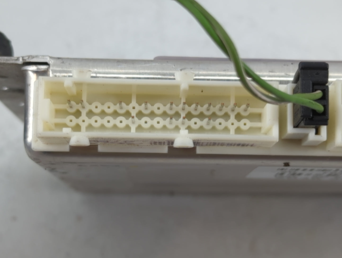 Mercedes-benz Sl500 Communication Control Module 220 545 35 32 - Oemusedautoparts1.com