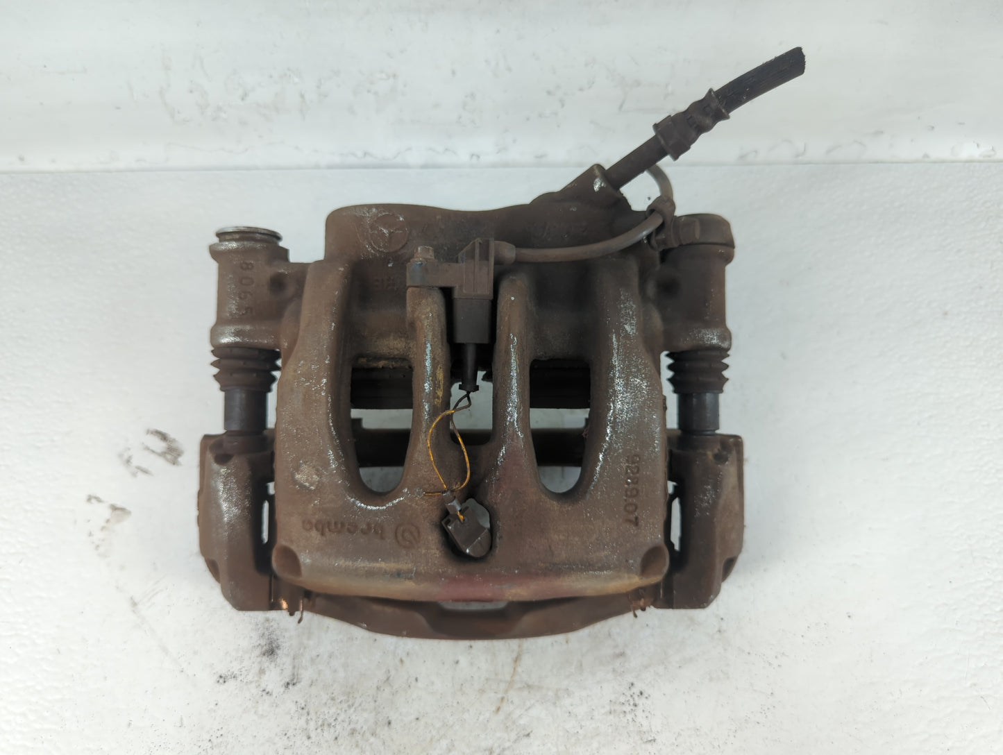2006 Mercedes-benz Sprinter Front Passenger Right Brake Caliper - Oemusedautoparts1.com