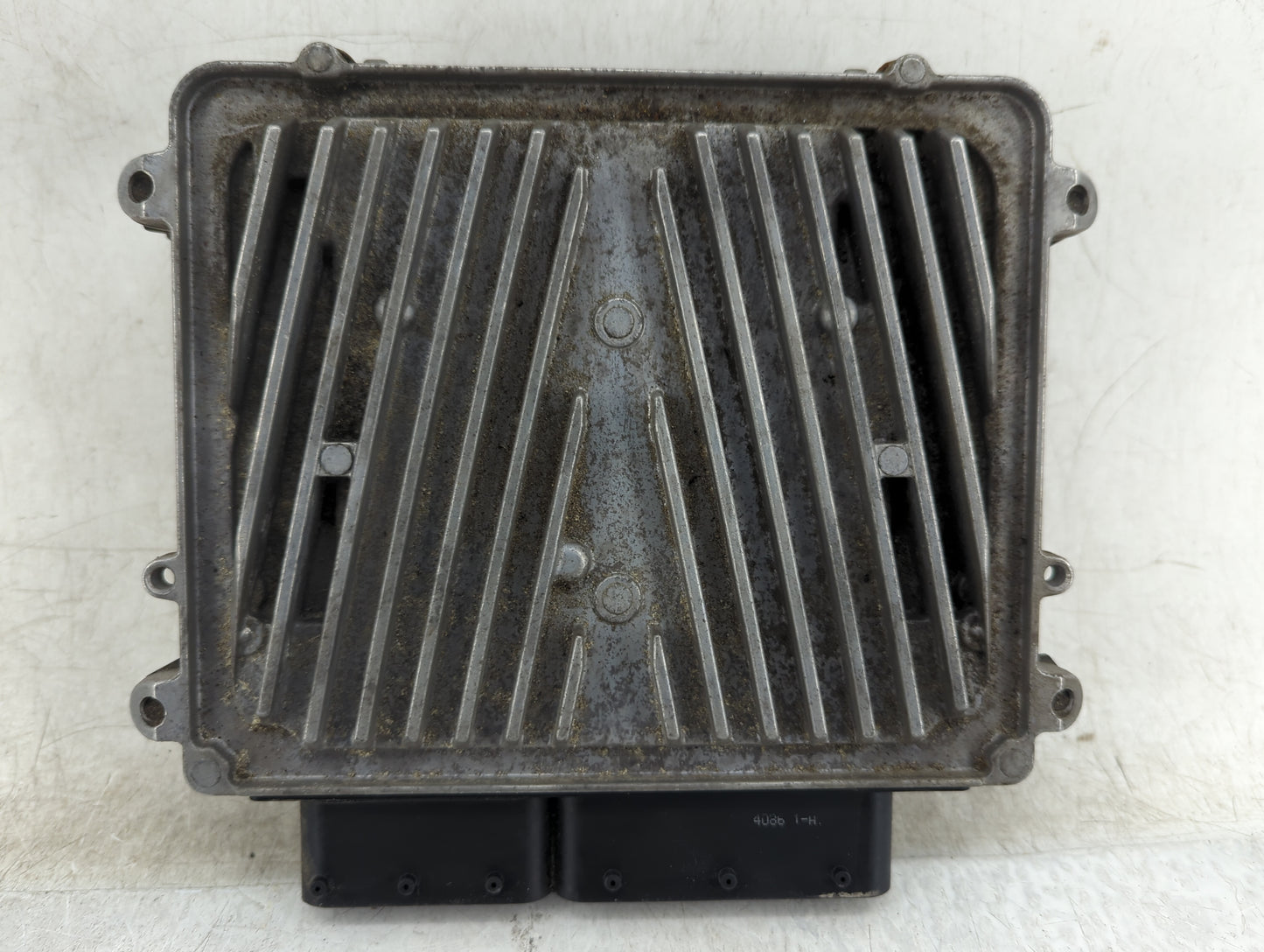 2006 Mercedes E350 PCM Engine Control Computer ECU ECM PCU OEM P/N:A 272 153 37 79 0 261 209 064, A002 446 73 40 Fits OEM Us