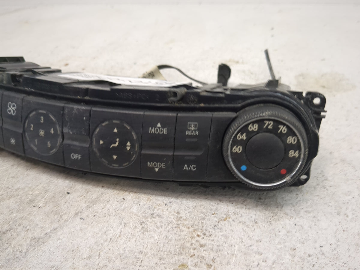2006 Mercedes E350 Climate Control Module Temperature AC/Heater Replacement P/N:2118301885 A2118301885 Fits Fits 2007 OEM Us