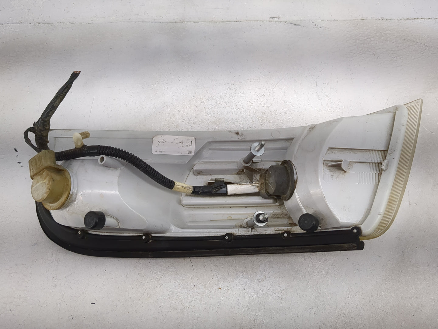2006-2011 Mercury Grand Marquis Passenger Right Oem Front Light Lamp - Oemusedautoparts1.com