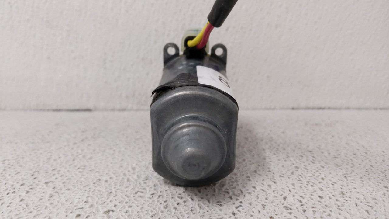 2002-2011 Mercury Grand Marquis Passenger Front Right Power Window Motor - Oemusedautoparts1.com