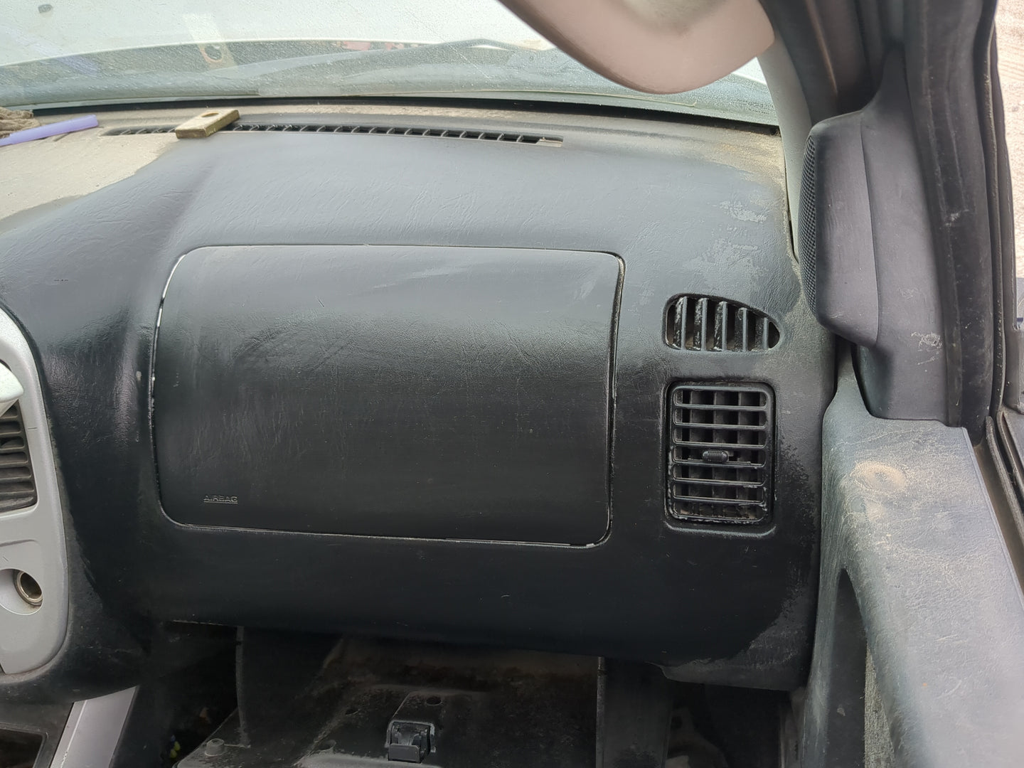 2005-2007 Mercury Mariner Air Bag Passenger Right Dashboard OEM Fits Fits 2005 2006 2007 OEM Used Auto Parts - Oemusedautopa