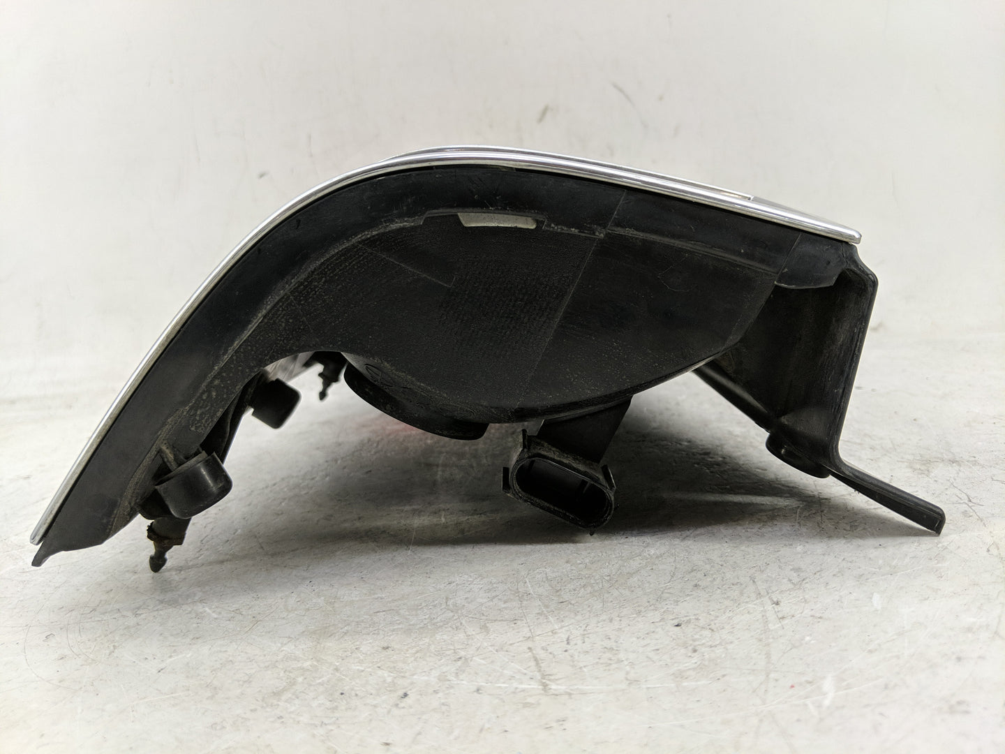 2005-2007 Mercury Mariner Tail Light Assembly Driver Left OEM P/N:5E64-13B505-A Fits Fits 2005 2006 2007 OEM Used Auto Parts