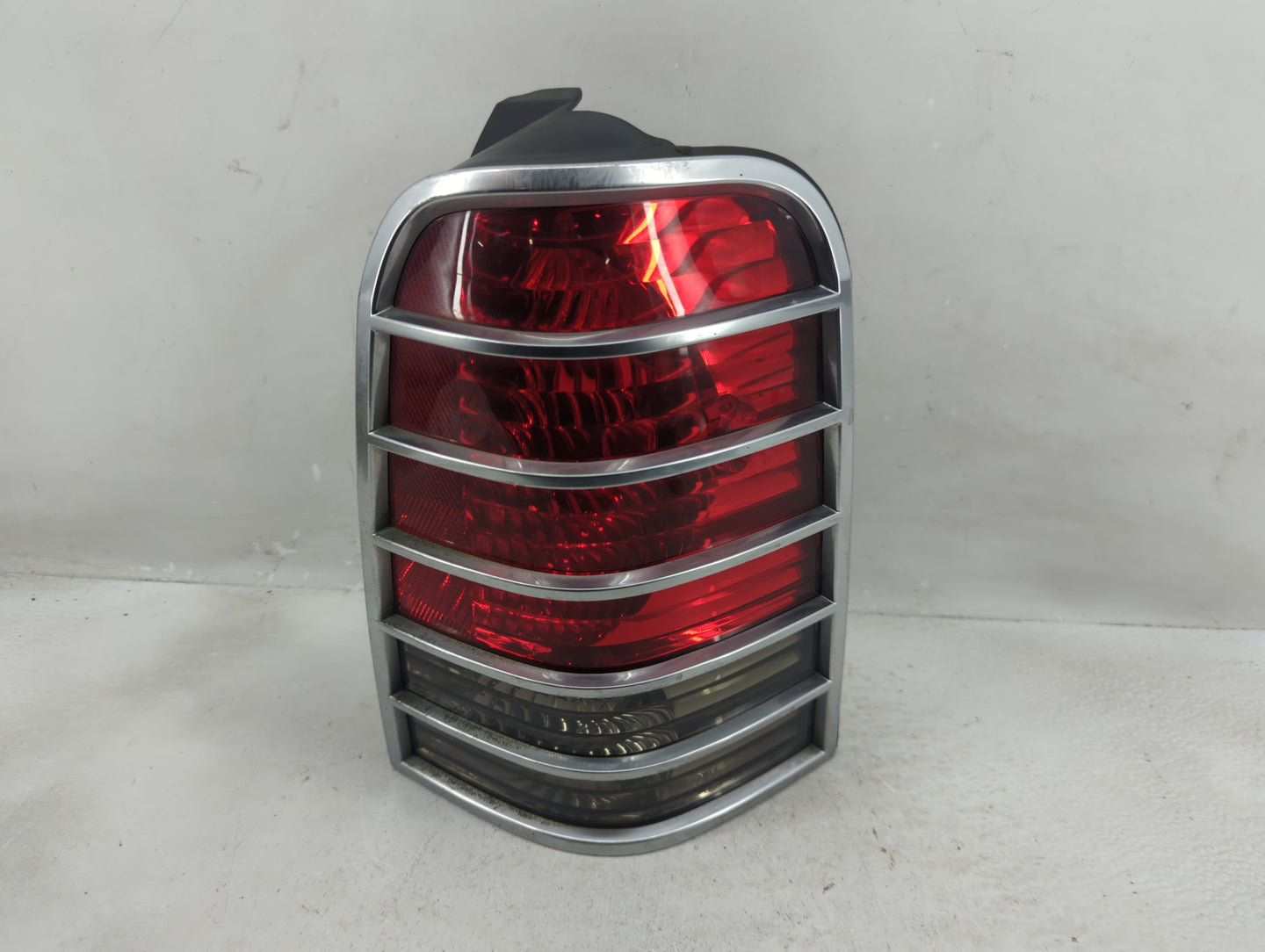 2005-2007 Mercury Mariner Tail Light Assembly Passenger Right OEM Fits Fits 2005 2006 2007 OEM Used Auto Parts - Oemusedauto