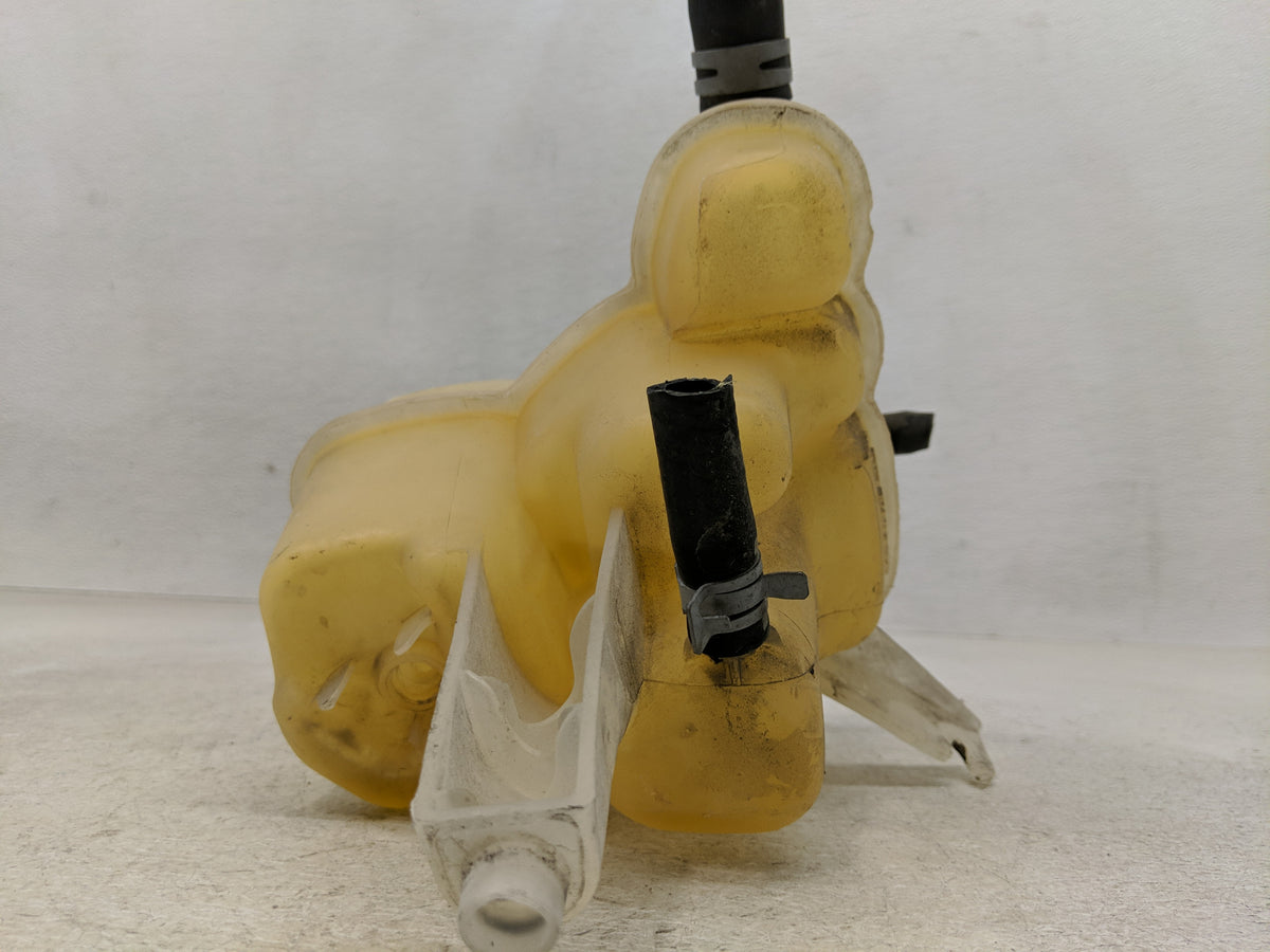 2005 Mercury Mariner Radiator Coolant Overflow Expansion Tank Bottle 1313119 - Oemusedautoparts1.com