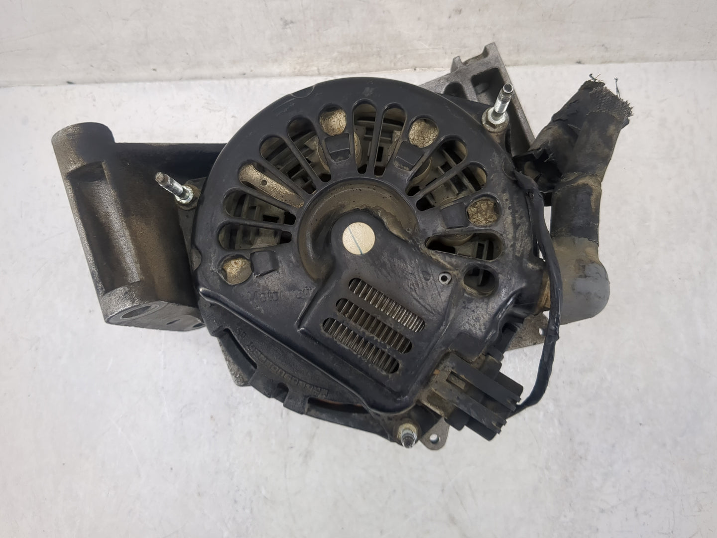 2005-2007 Mercury Mariner Alternator Replacement Generator Charging Assembly Engine OEM P/N:6L8T-KA Fits Fits 2005 2006 2007