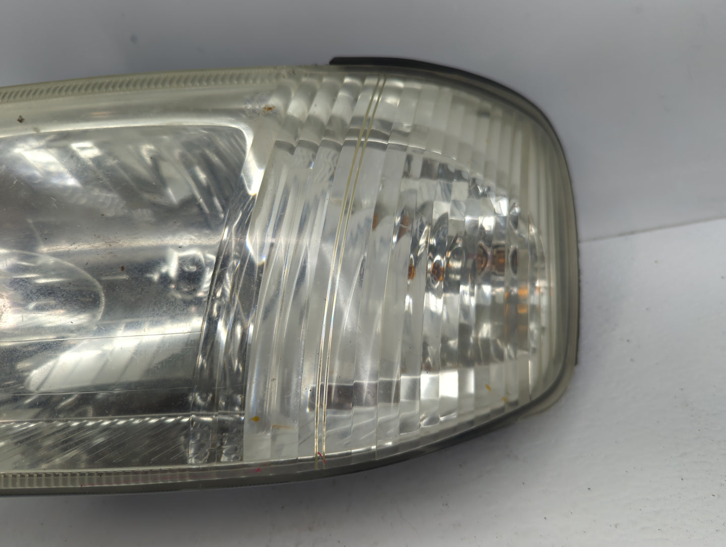 2005-2007 Mercury Mariner Driver Left Oem Head Light Headlight Lamp - Oemusedautoparts1.com