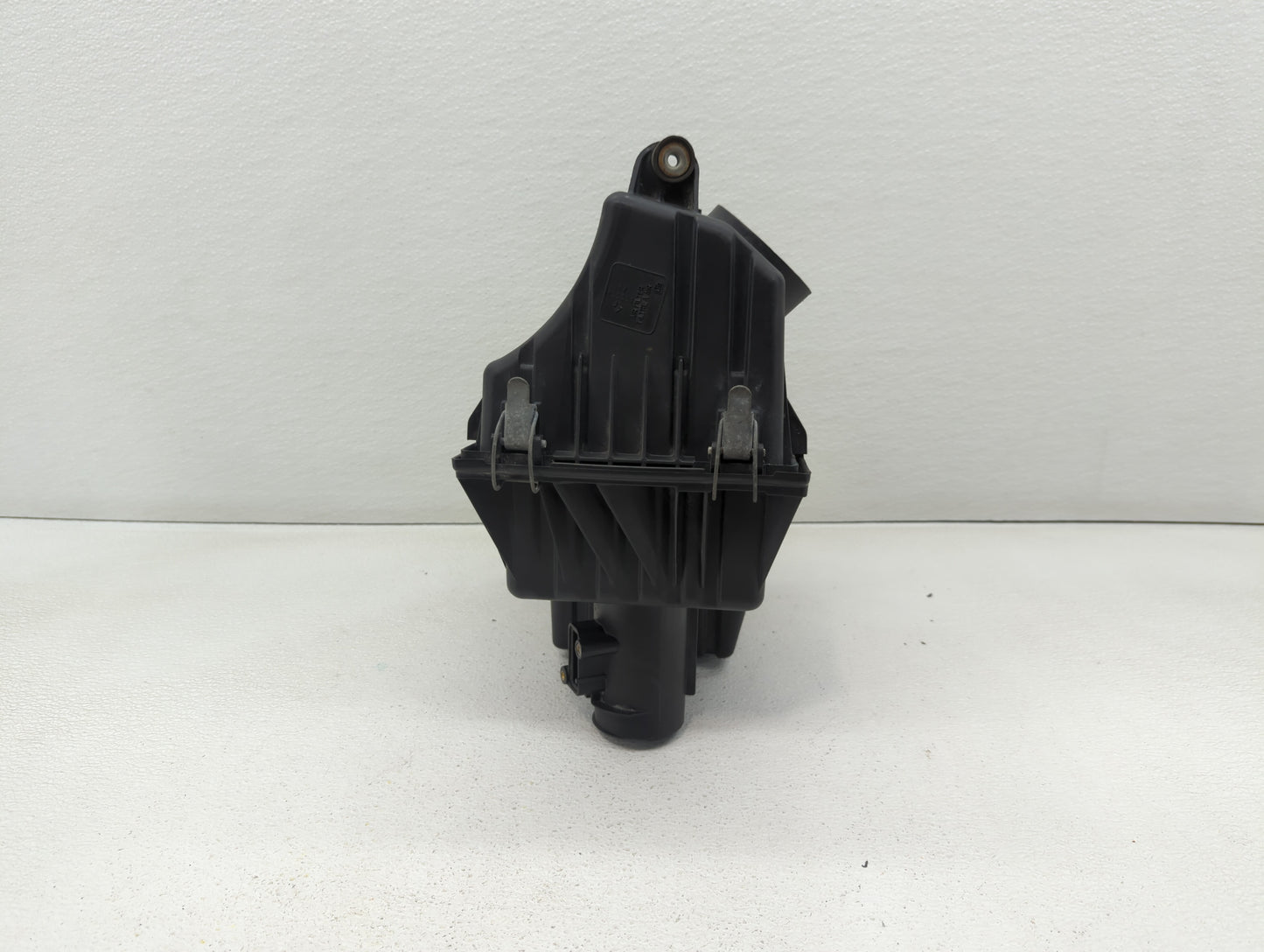 2005-2006 Mercury Mariner Air Cleaner Intake-duct Hose Tube - Oemusedautoparts1.com