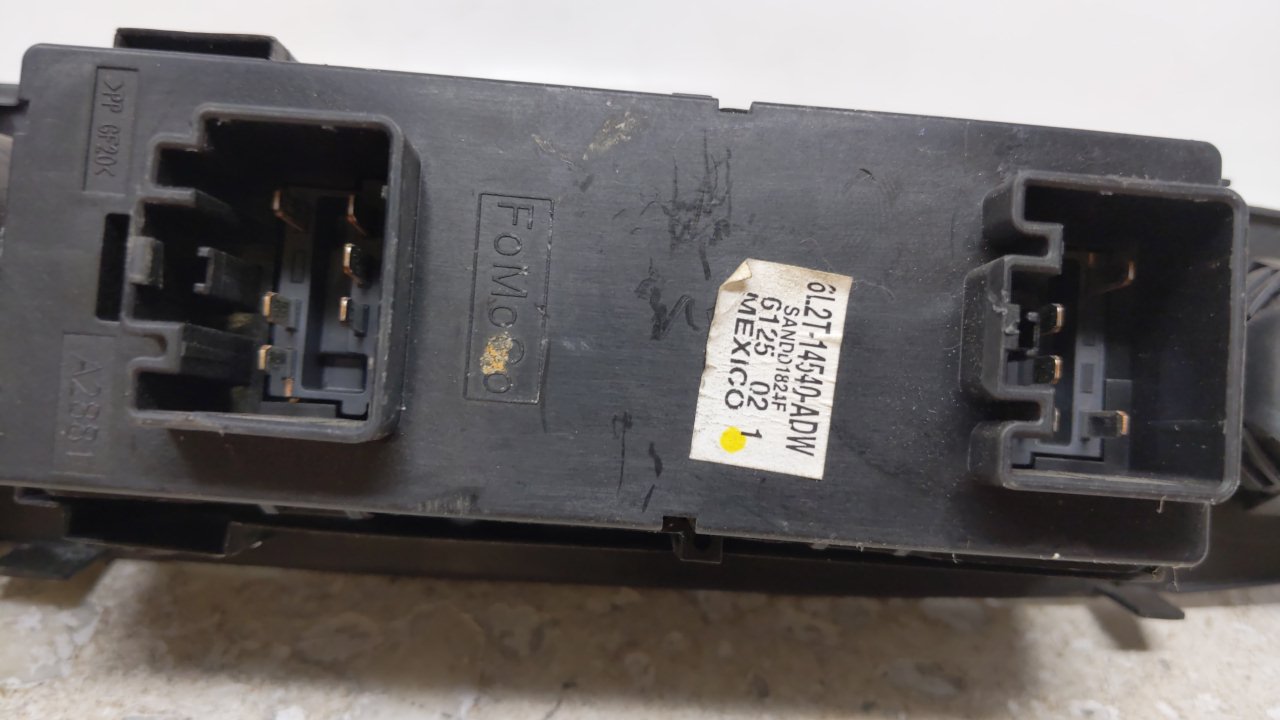 2006 Mercury Mercury Master Power Window Switch Replacement Driver Side Left P/N:6L2T-14540-ADW Fits OEM Used Auto Parts - O