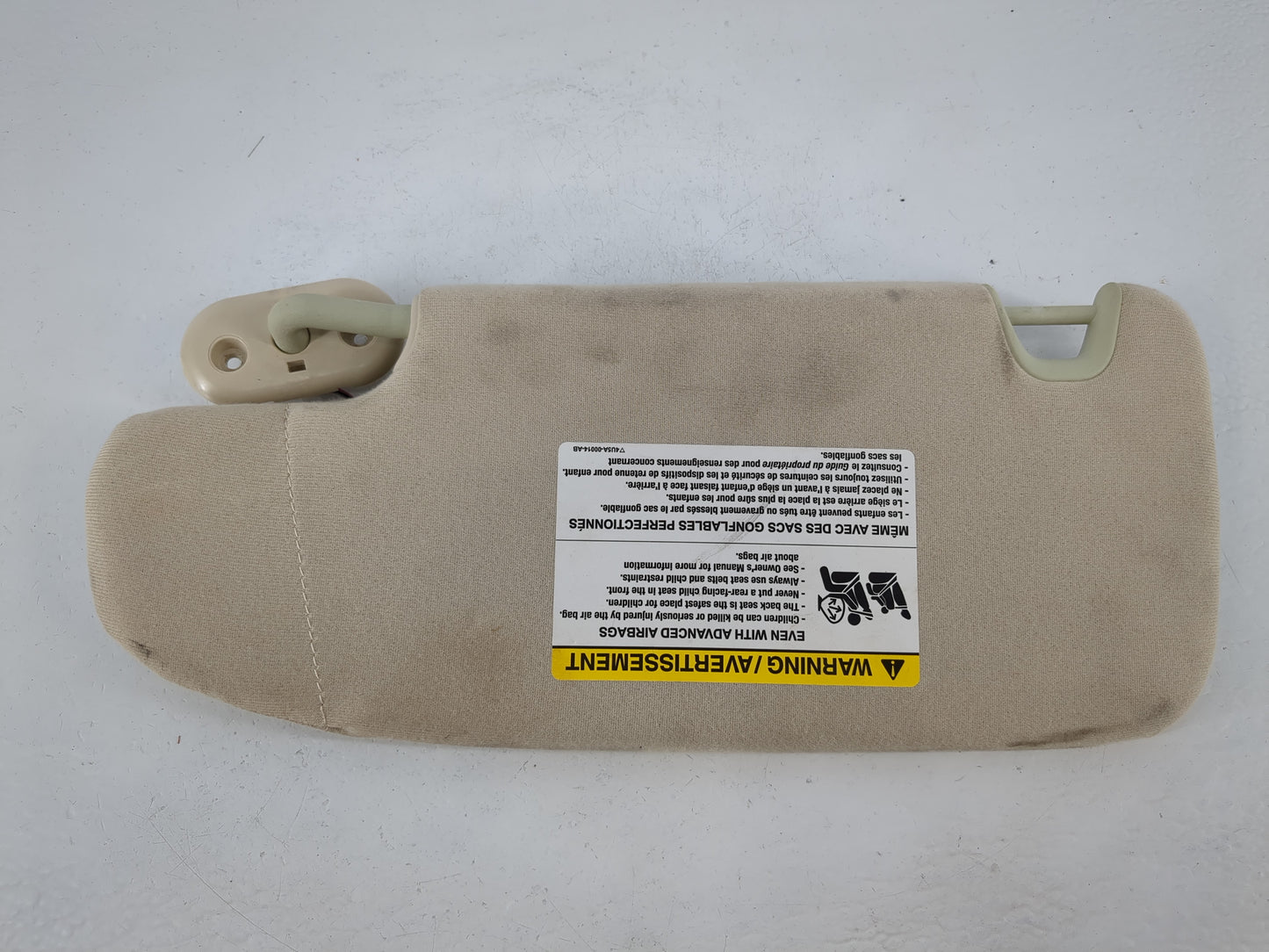 2006-2009 Mercury Milan Sun Visor Shade Replacement Passenger Right Mirror Fits Fits 2006 2007 2008 2009 OEM Used Auto Parts
