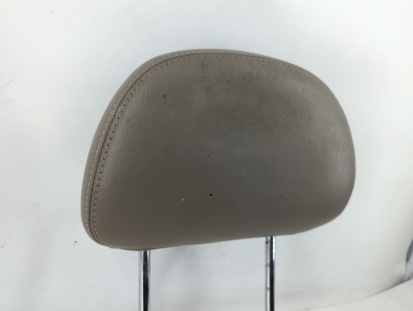 2006 Mercury Montego Headrest Head Rest Rear Seat Fits OEM Used Auto Parts - Oemusedautoparts1.com