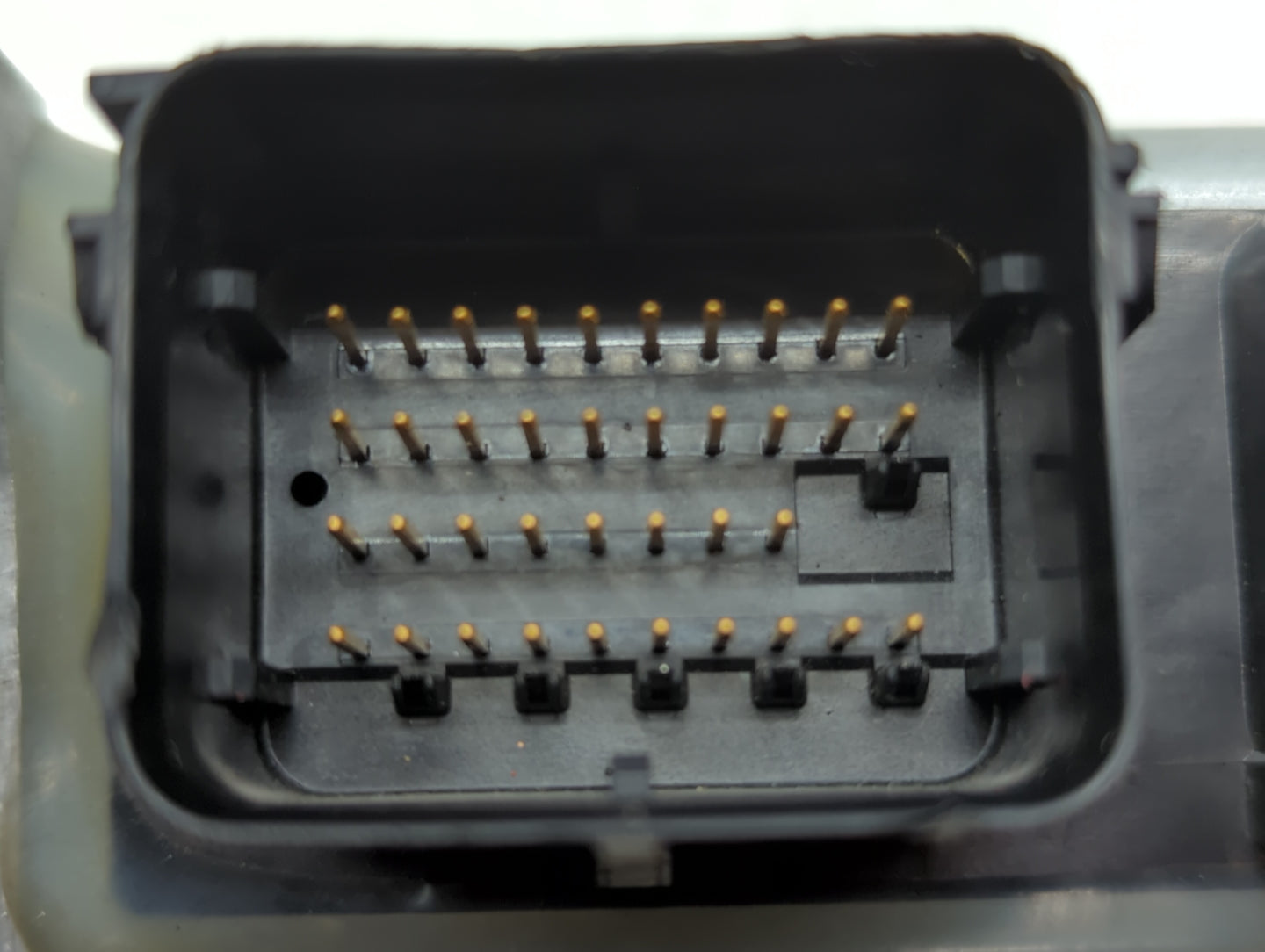 2006-2006 Mercury Mountaineer Chassis Control Module Ccm Bcm Body Control - Oemusedautoparts1.com