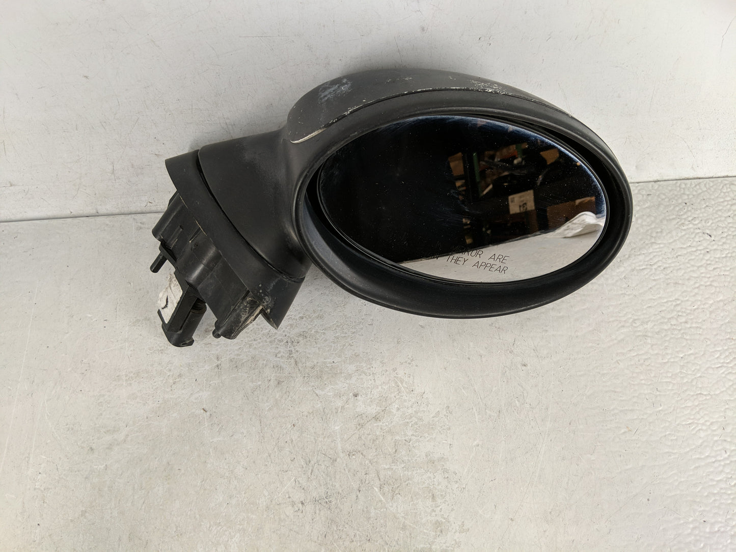 2006 Mini Cooper Passenger Right Side View Manual Door Mirror Black - Oemusedautoparts1.com