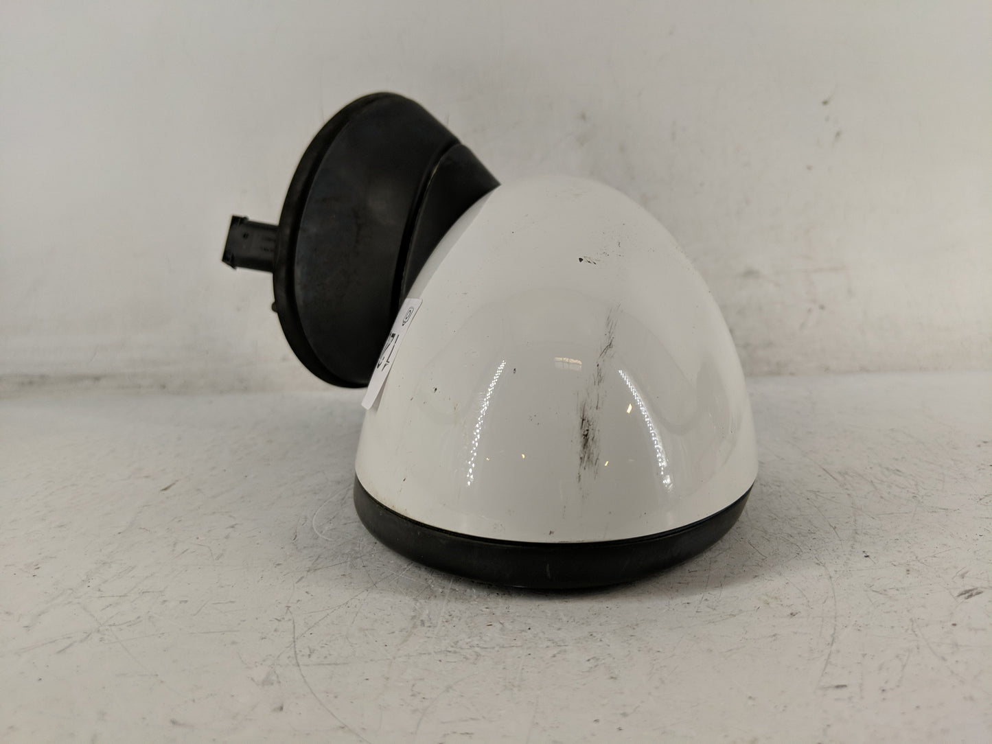 2006 Mini Cooper Side Mirror Replacement Driver Left View Door Mirror Fits OEM Used Auto Parts - Oemusedautoparts1.com